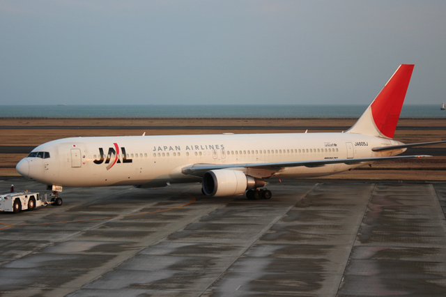 画像:日本航空 767-300ER